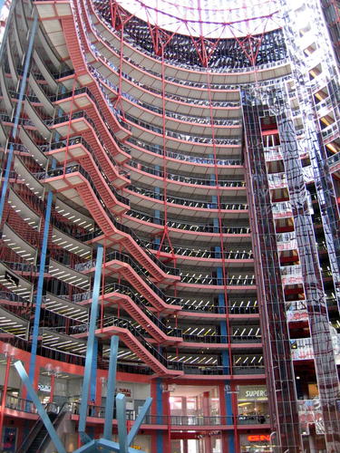James R. Thompson Center in Chicago, United States