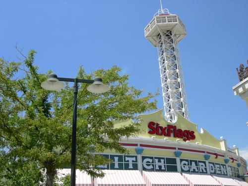 Elitch Gardens Theme Park in Denver, United States